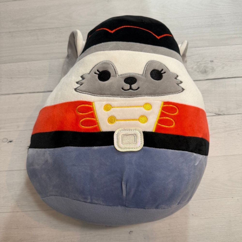 Squishmallows‎ Gracelynn the Nutcracker plush